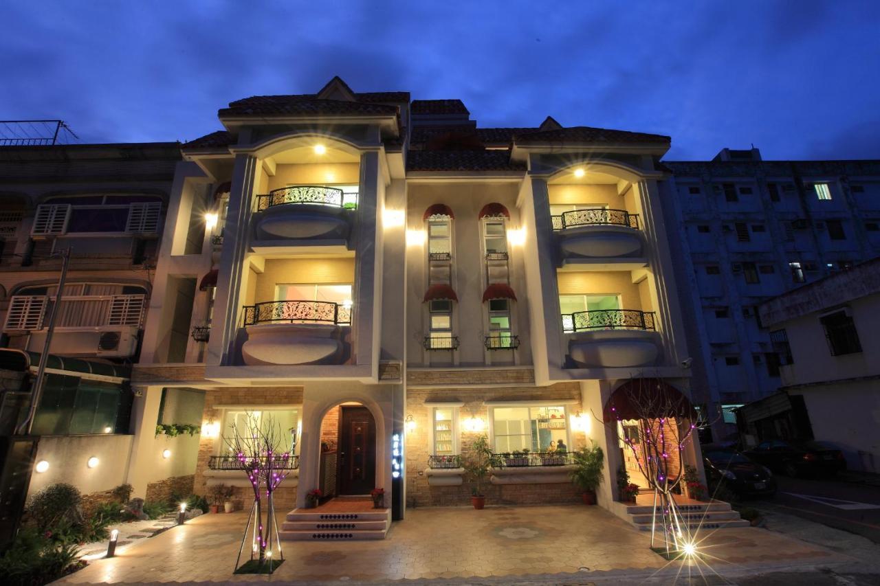 坡岸長堤民宿 Leveeside House Kota Hualien Bagian luar foto