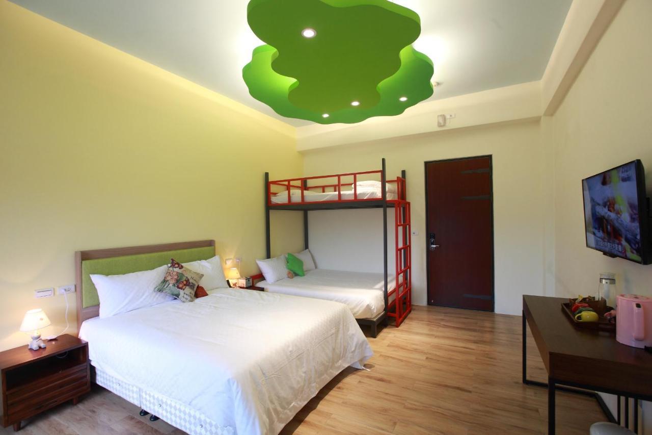 坡岸長堤民宿 Leveeside House Kota Hualien Bagian luar foto