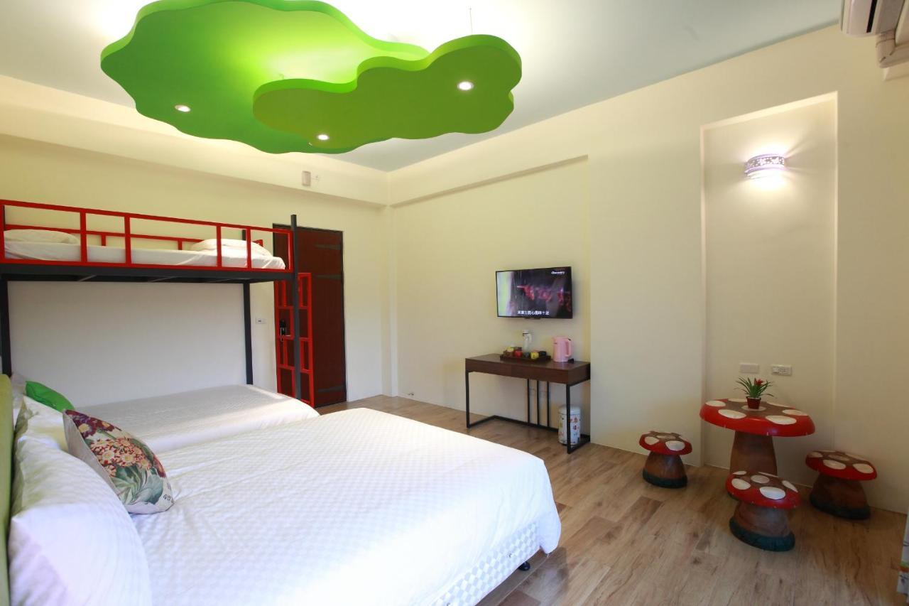 坡岸長堤民宿 Leveeside House Kota Hualien Bagian luar foto