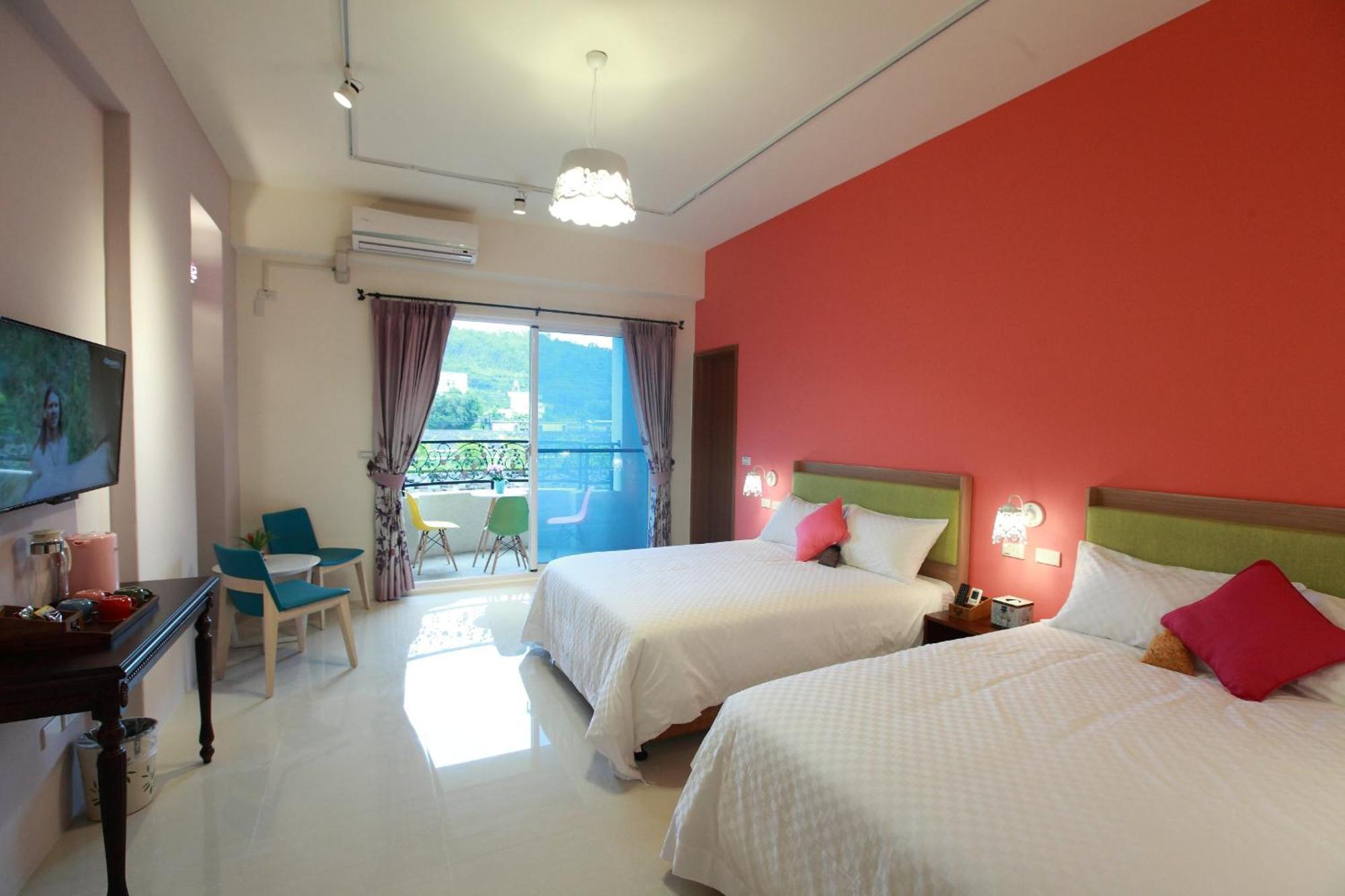 坡岸長堤民宿 Leveeside House Kota Hualien Bagian luar foto