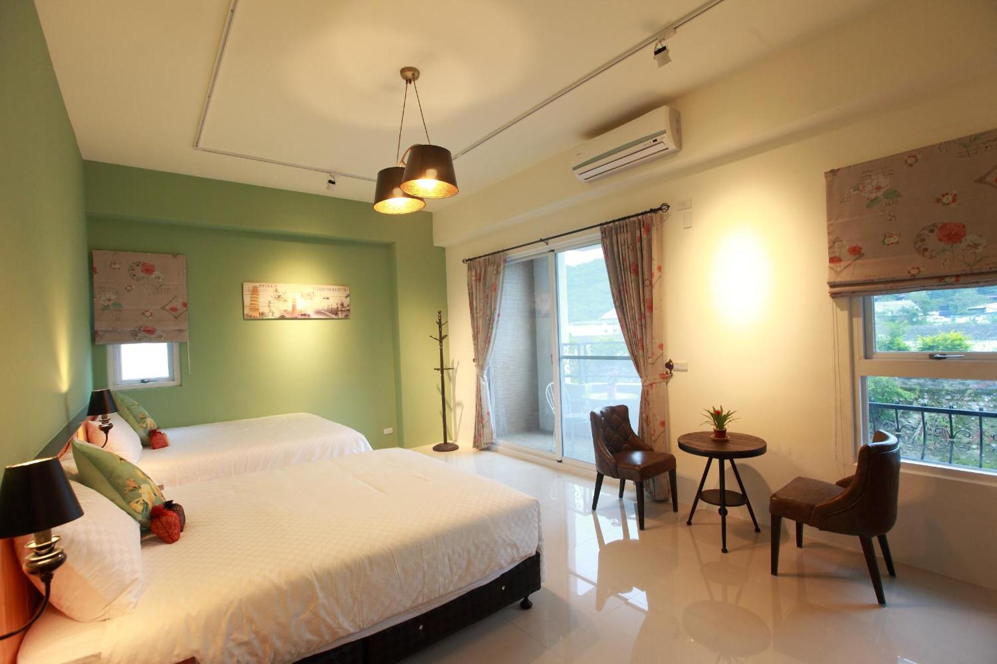 坡岸長堤民宿 Leveeside House Kota Hualien Bagian luar foto