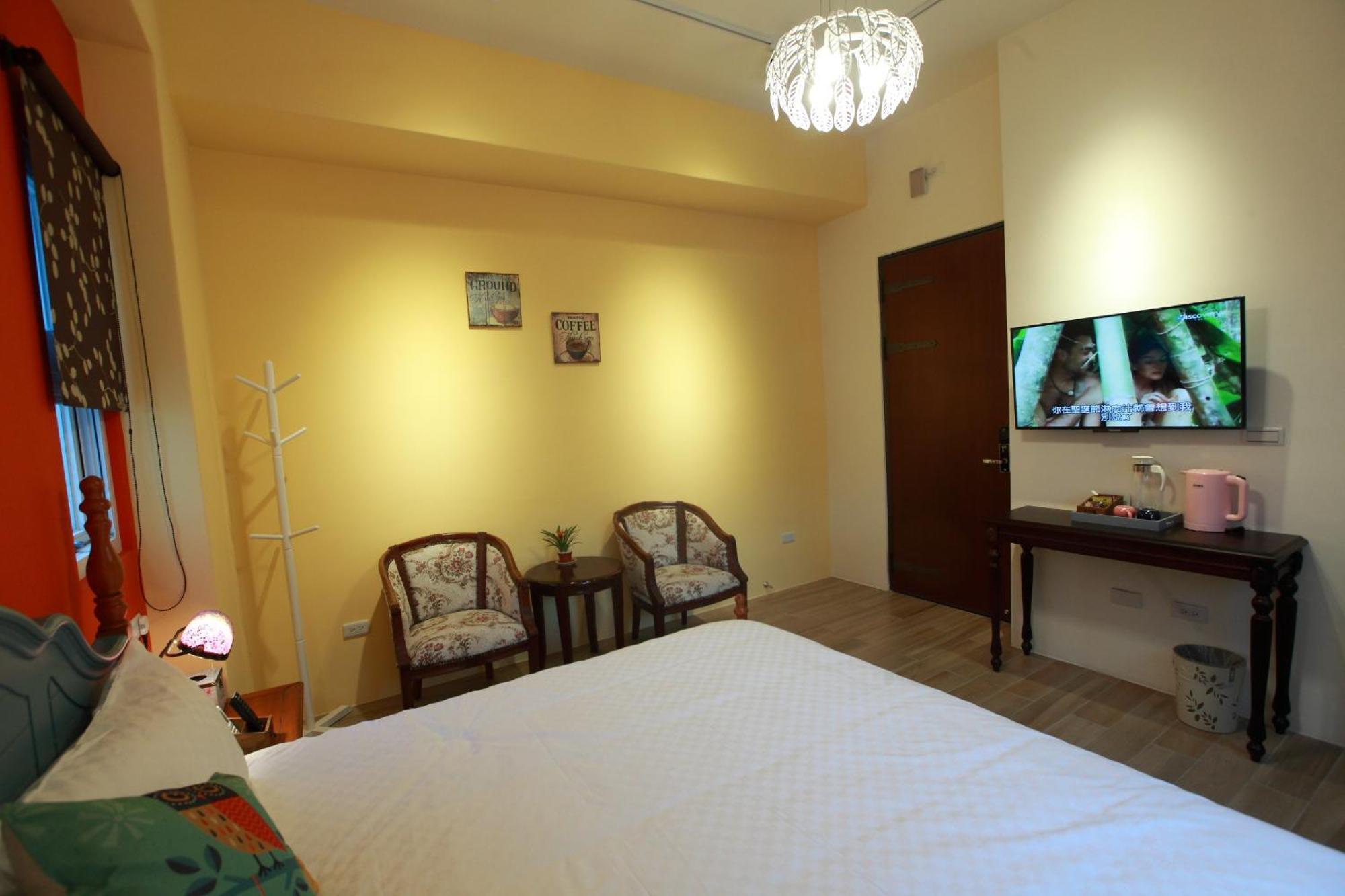 坡岸長堤民宿 Leveeside House Kota Hualien Bagian luar foto